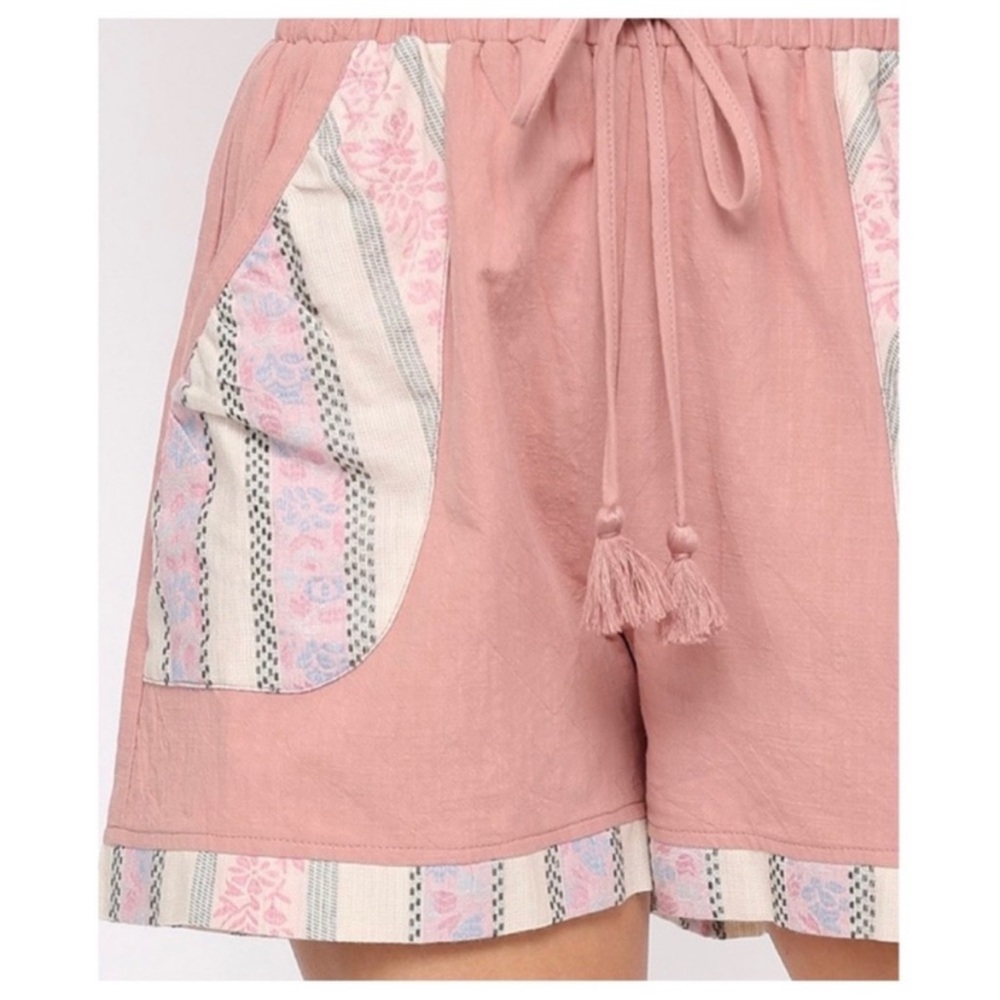 New Pink Cargo Shorts with Elastic Waistband and Ruffle Hem - Picture 4 of 4